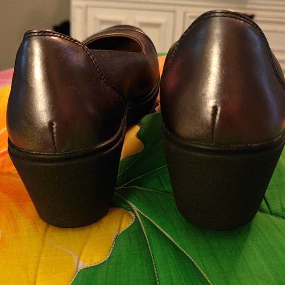 Unstructured by Clark's - Picture 4 of 5